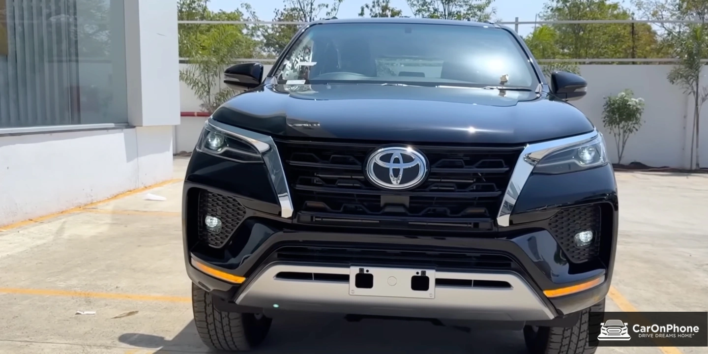 Toyota-Fortuner-2027-India-Launch_-Panoramic-Sunroof-48V-Hybrid-and-Expected-Price
